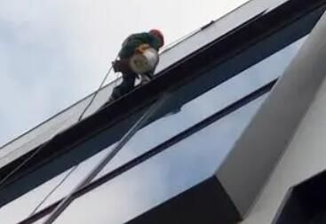 進(jìn)行襄陽(yáng)外墻清洗的時(shí)候，這些事項(xiàng)必須要注意！